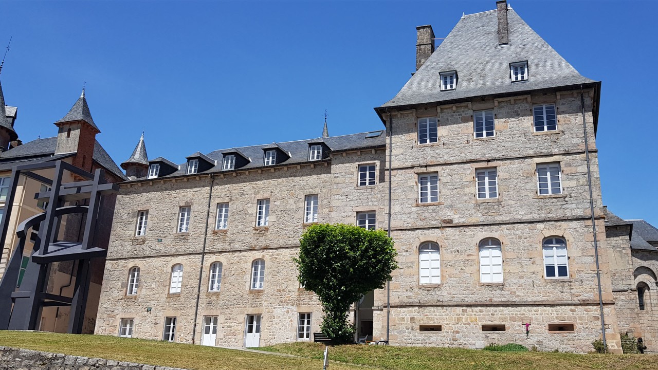 DCA - centre d'art - Façade du centre d’art de Meymac