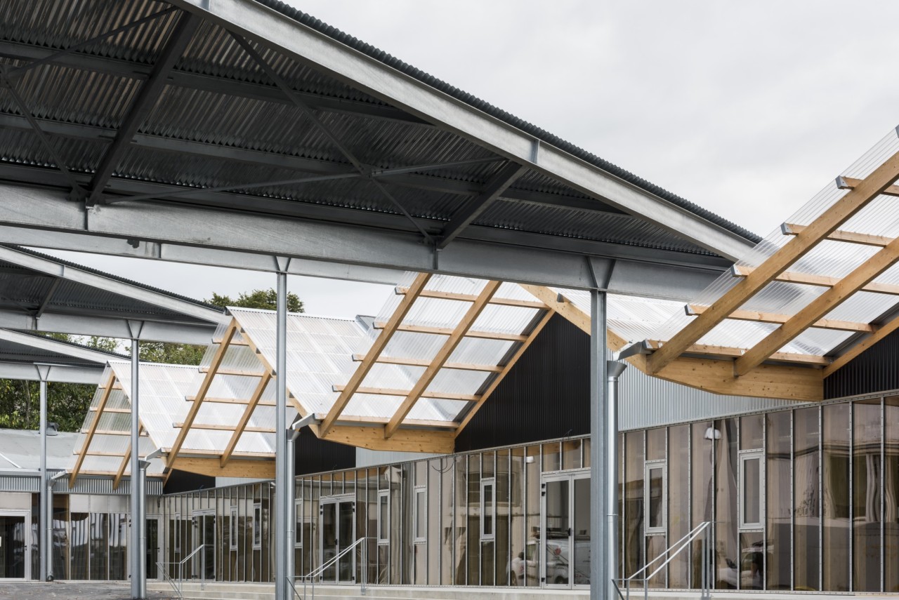 Cour extérieure du Confort Moderne à Poitiers