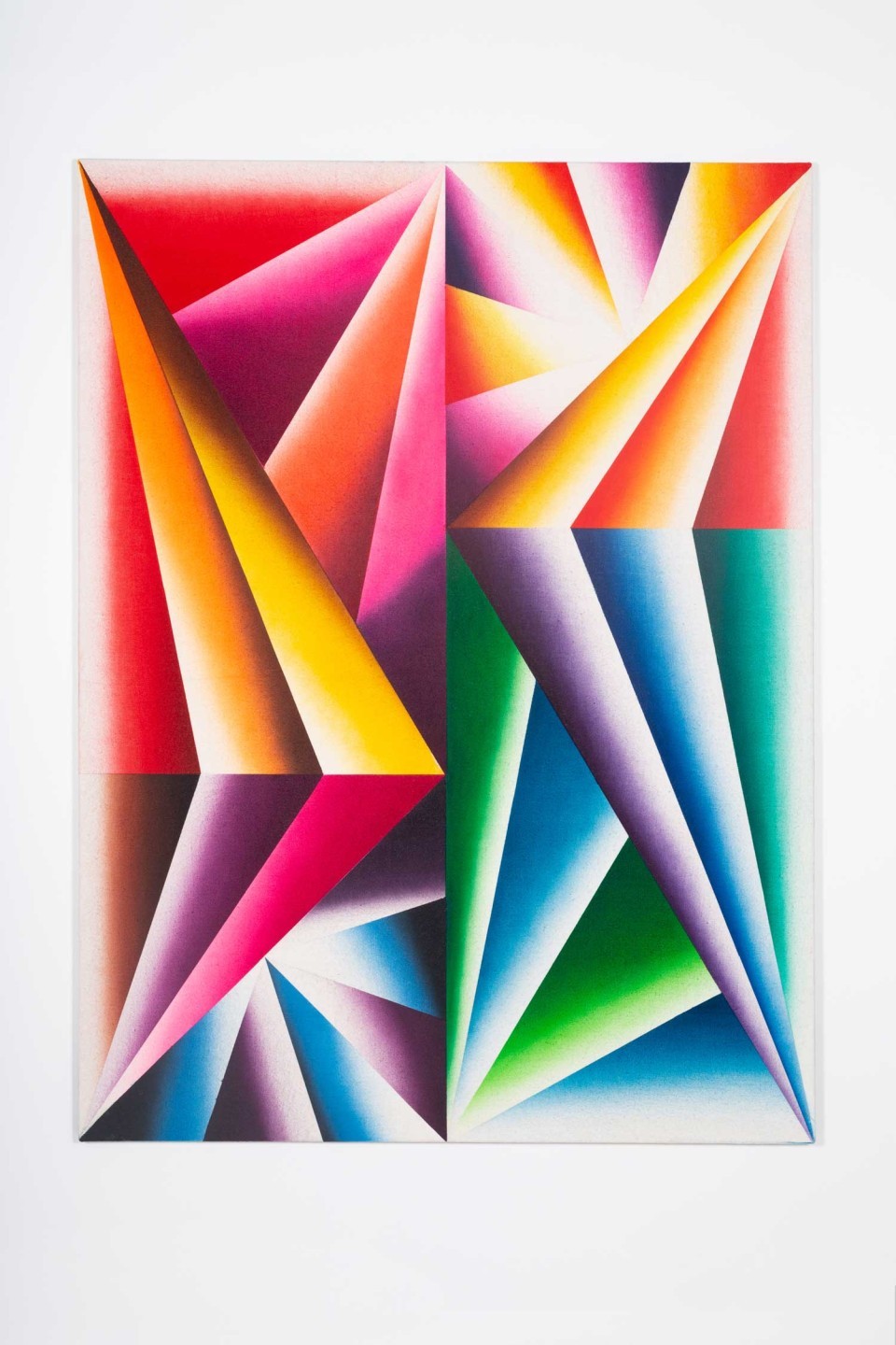 L'oeuvre est une encre sur toile de 200 centimètres de haut pour 150 centimètres de large. Nous pouvons y voir des formes triangulaires colorées.