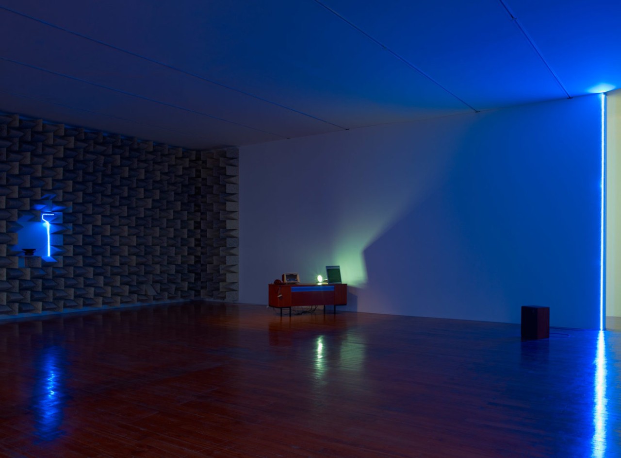 Haroon Mirza, Access Boot, 2014