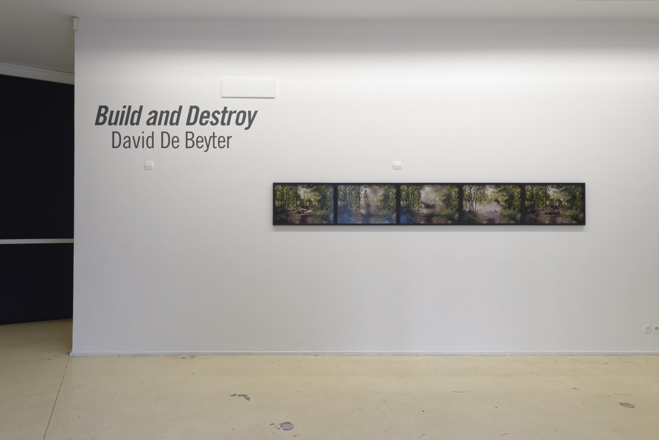 David de Beyter, Auto-sculpture IV (séquence), 2016