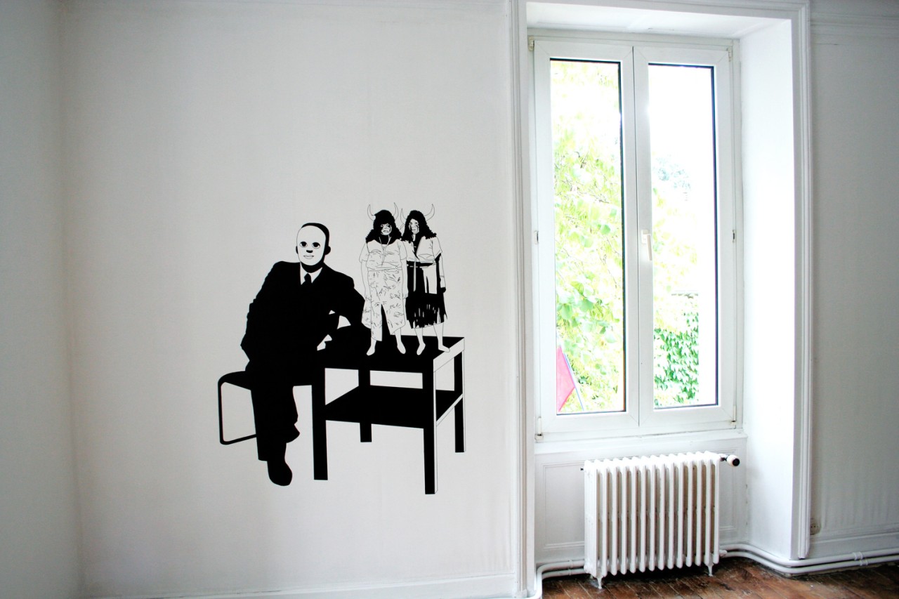 Dessin noir et blanc sur mur