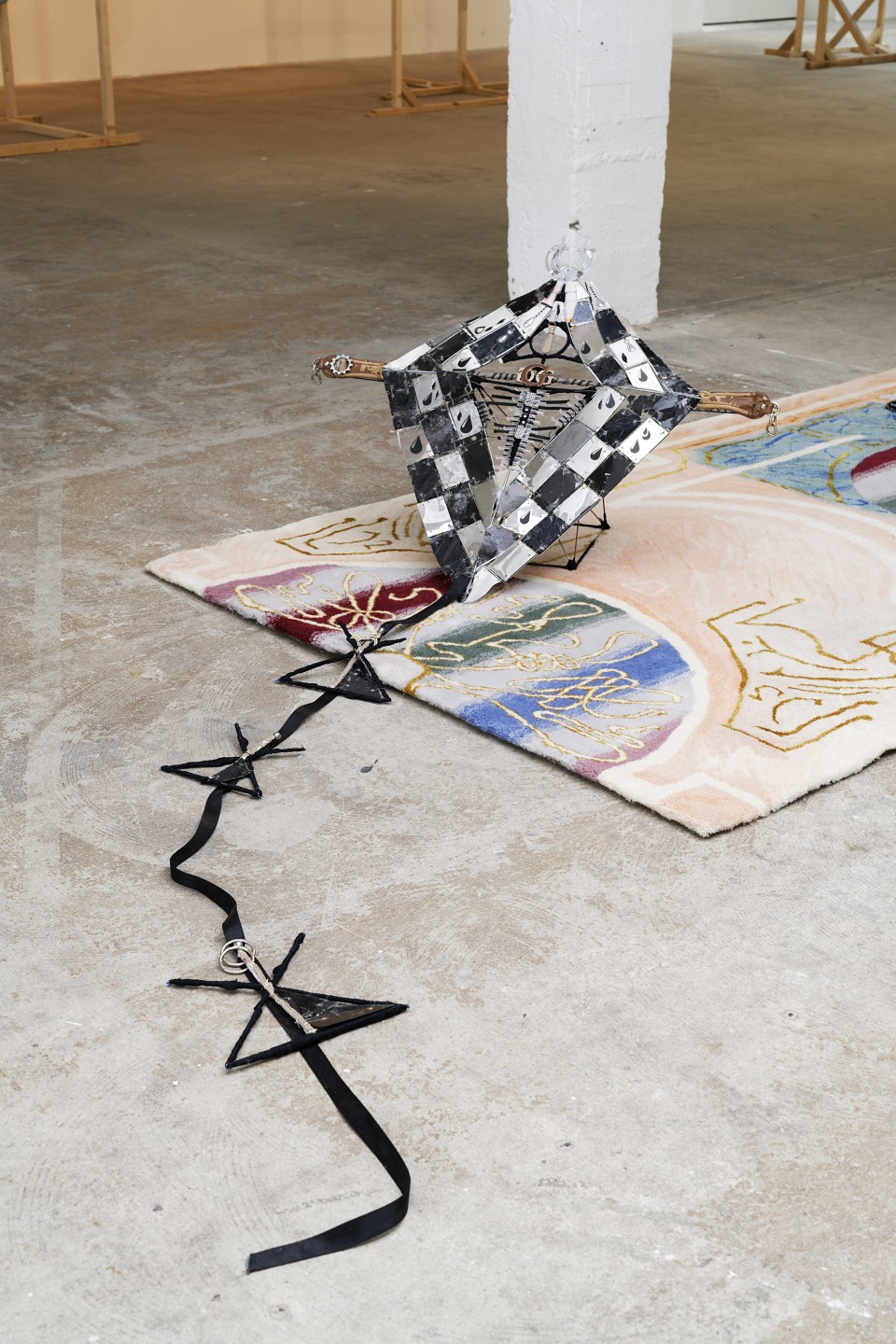 Anna Solal, Cerf-volant Gucci, 2018