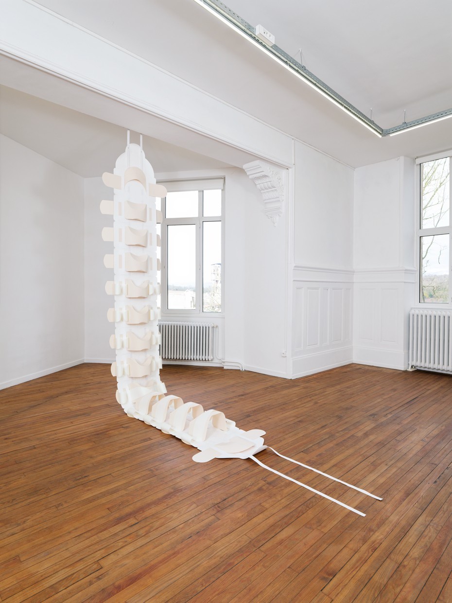 Chloé Vanderstraeten, Colonne, 2025