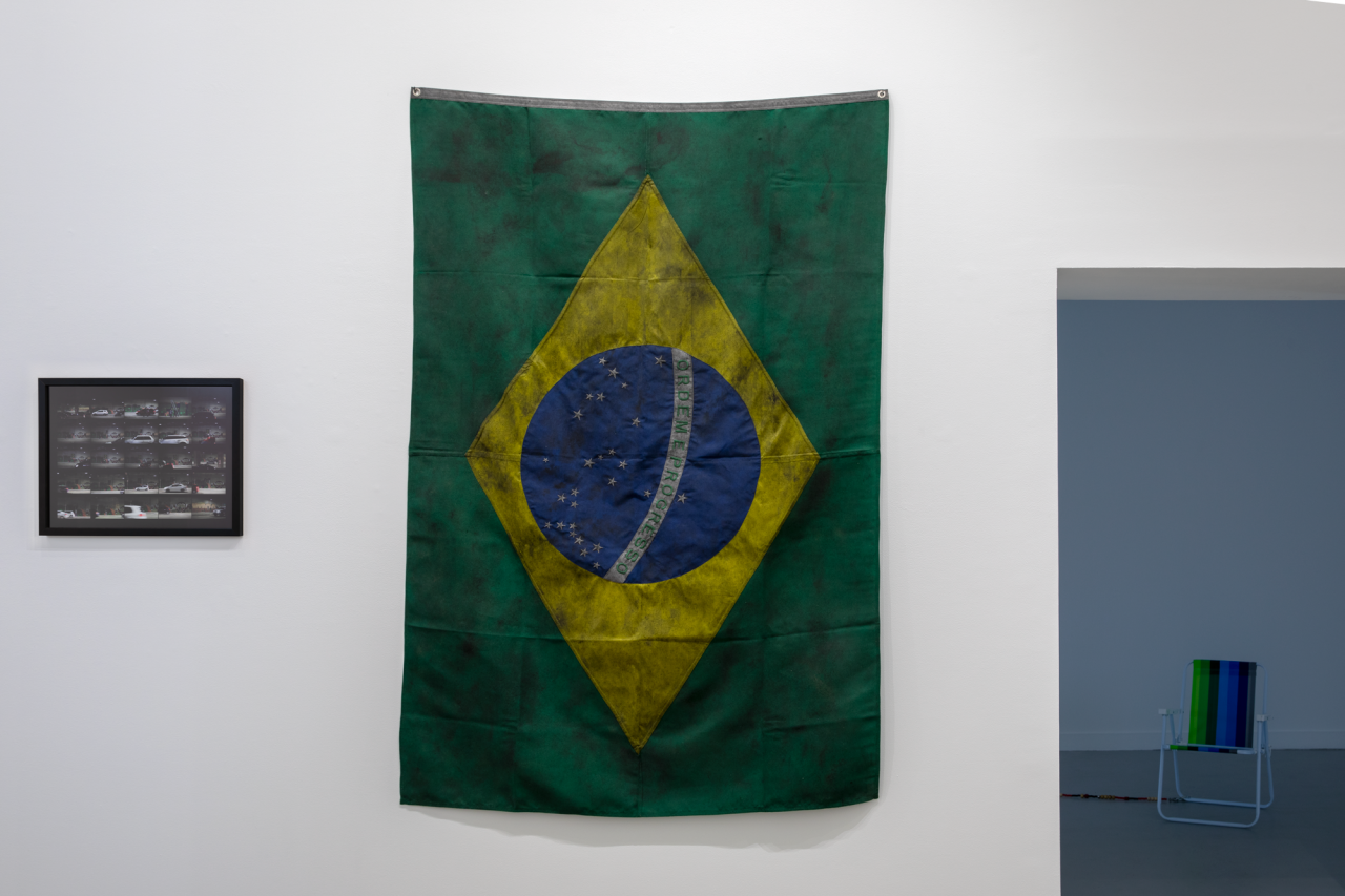 Bijari, Drapeau, 2019