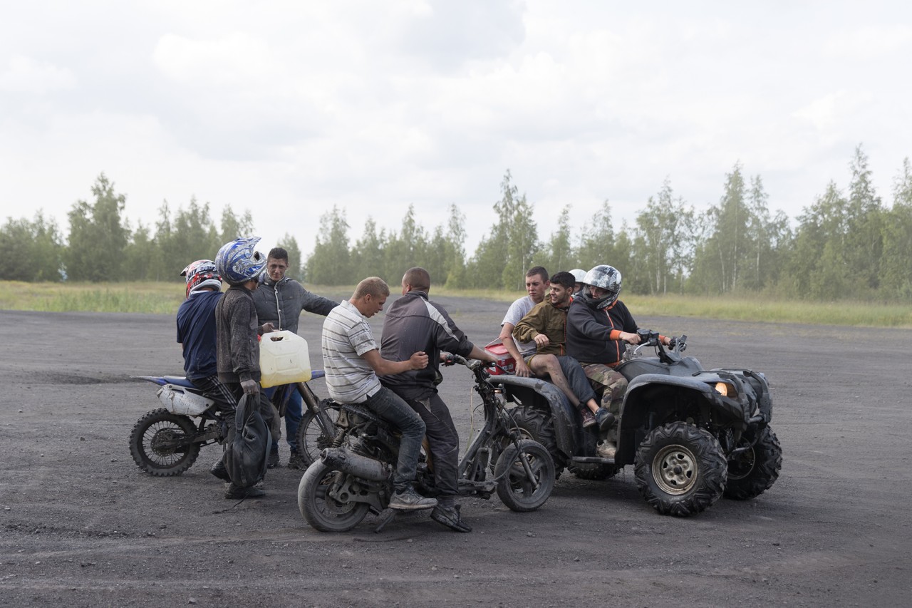 David Schalliol, Gathering to Depart (Haillicourt, France), 2017
