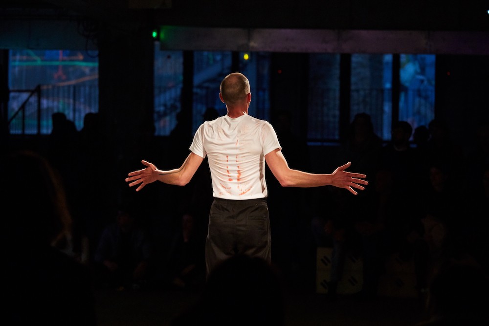 Arthur Eskenazi, Ideal Corpus, performance, 2019, Festival Do Disturb, programmation Triangle France - Astérides, Palais de Tokyo, Paris
