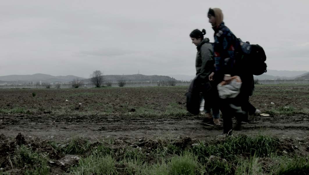 Maria Kourkouta, Idomeni, 14 mars 2016. Frontière gréco-macédonienne, 2016