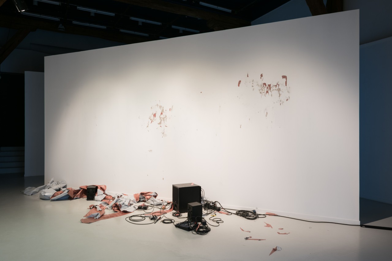 Jeneen Frei Njootli, Knowledge Transference III (when the one to author the cut is gone, a small hole in the shape of a portal forms), 2019