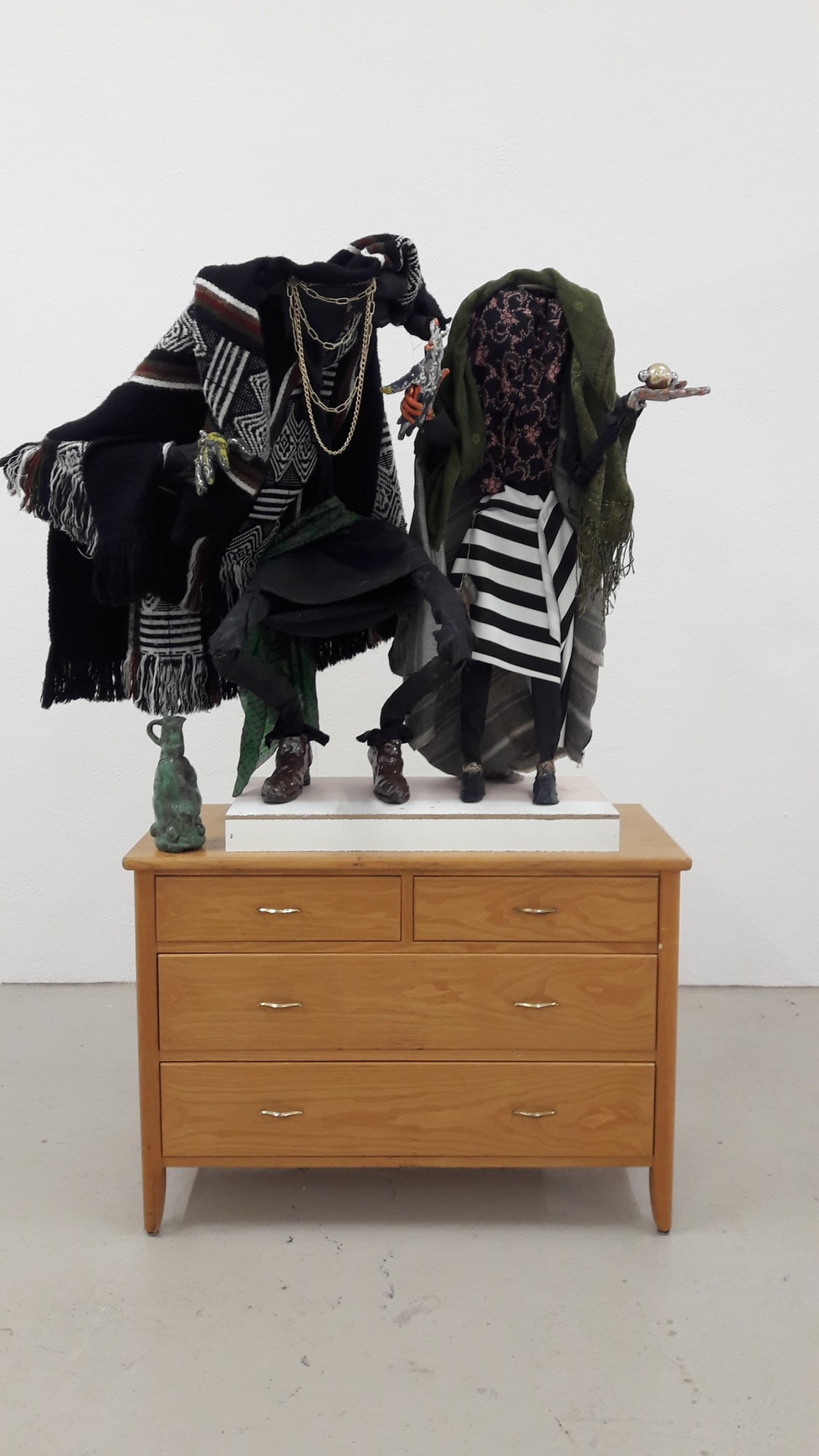 David Posth-Kohler, La marionnettiste et le tableau de Mandeleïev, 2022, Le 19, Crac