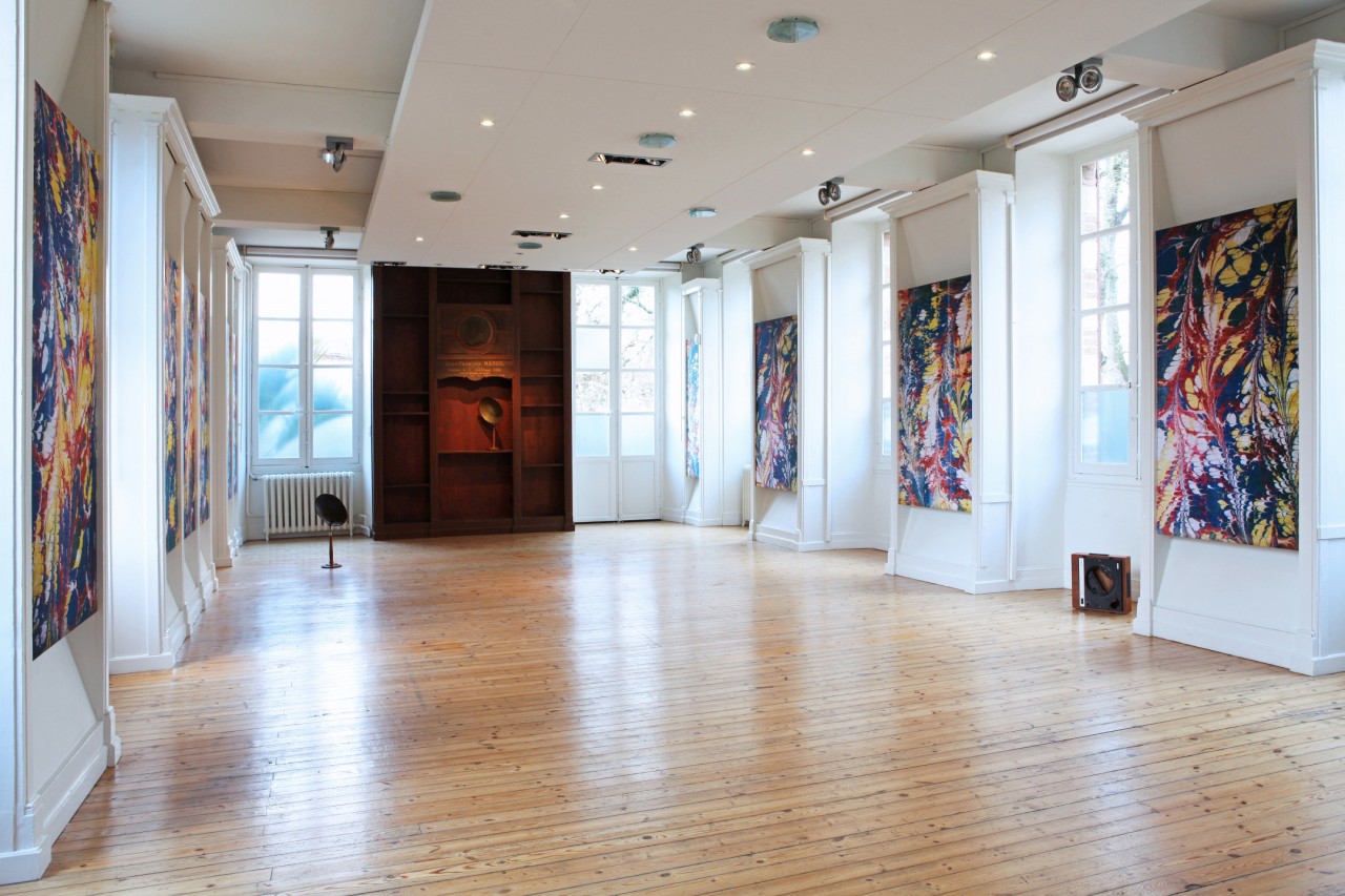Dominique Blais, Les gardes (Res Roch 7322), 2021, Centre d'art Le Lait