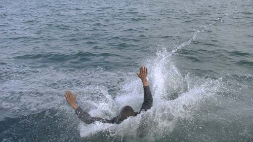 Mehdi Meddaci, Les yeux tournent autour du soleil, 2013