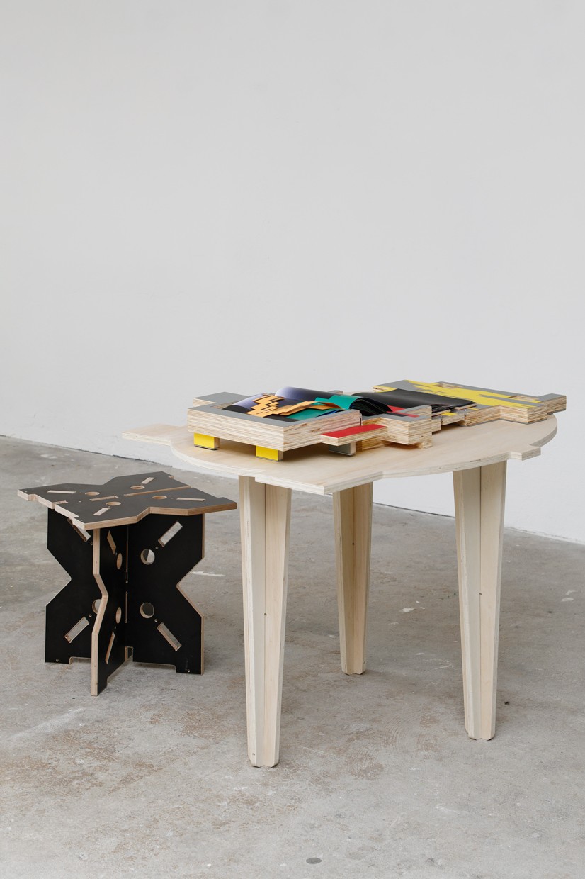 Rafael Domenech, Sans titre (livres), 2022