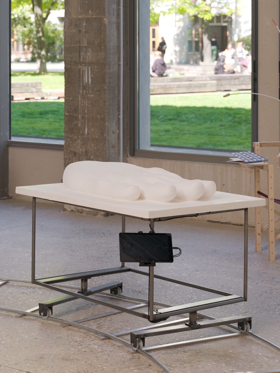 Hedwig Houben, Main polie, polie Main (Main rugueuse), 2025