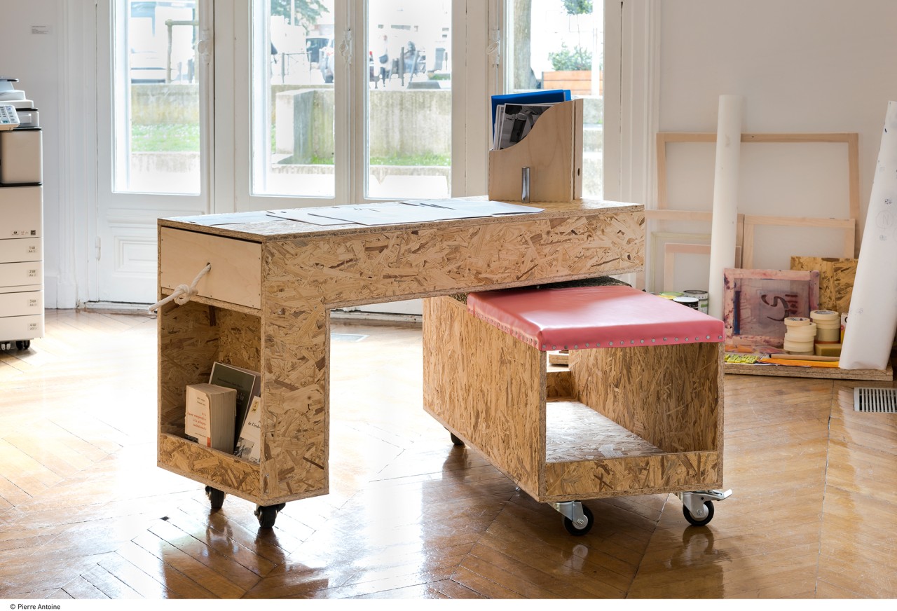 Laëtitia Badaut-Haussmann, Meuble de médiation par Xavier Cormier, 2017