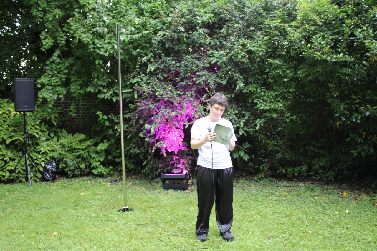 Anouchka Oler Nussbaum, Que sont mes amixes devenuxes Performance, 2024