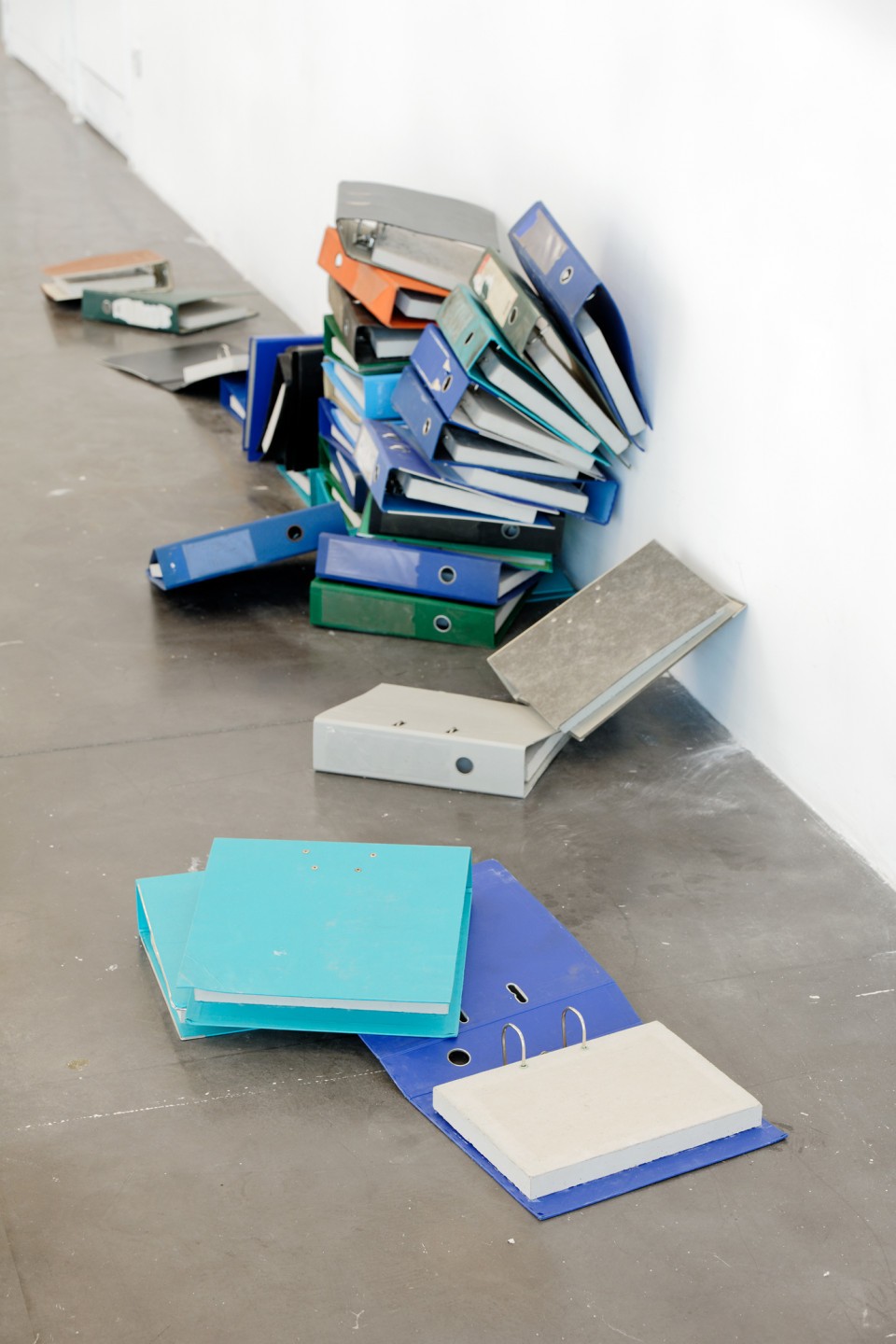Jesse Darling, Sans titre, 2019, vue d'exposition "Crevé", Triangle France - Astérides