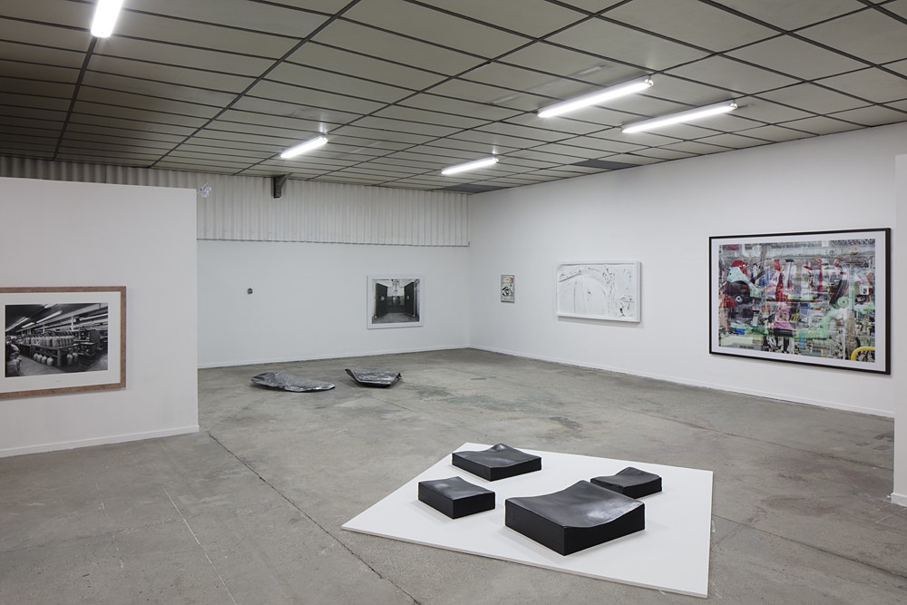 Nicolas Doche (en collectif avec Maud Pintout), Surface travaillée, 2018. Vue de l'exposition « Activité permanente », une exposition des étudiants de l'isdaT et artistes invités, BBB centre d'art, 2018.