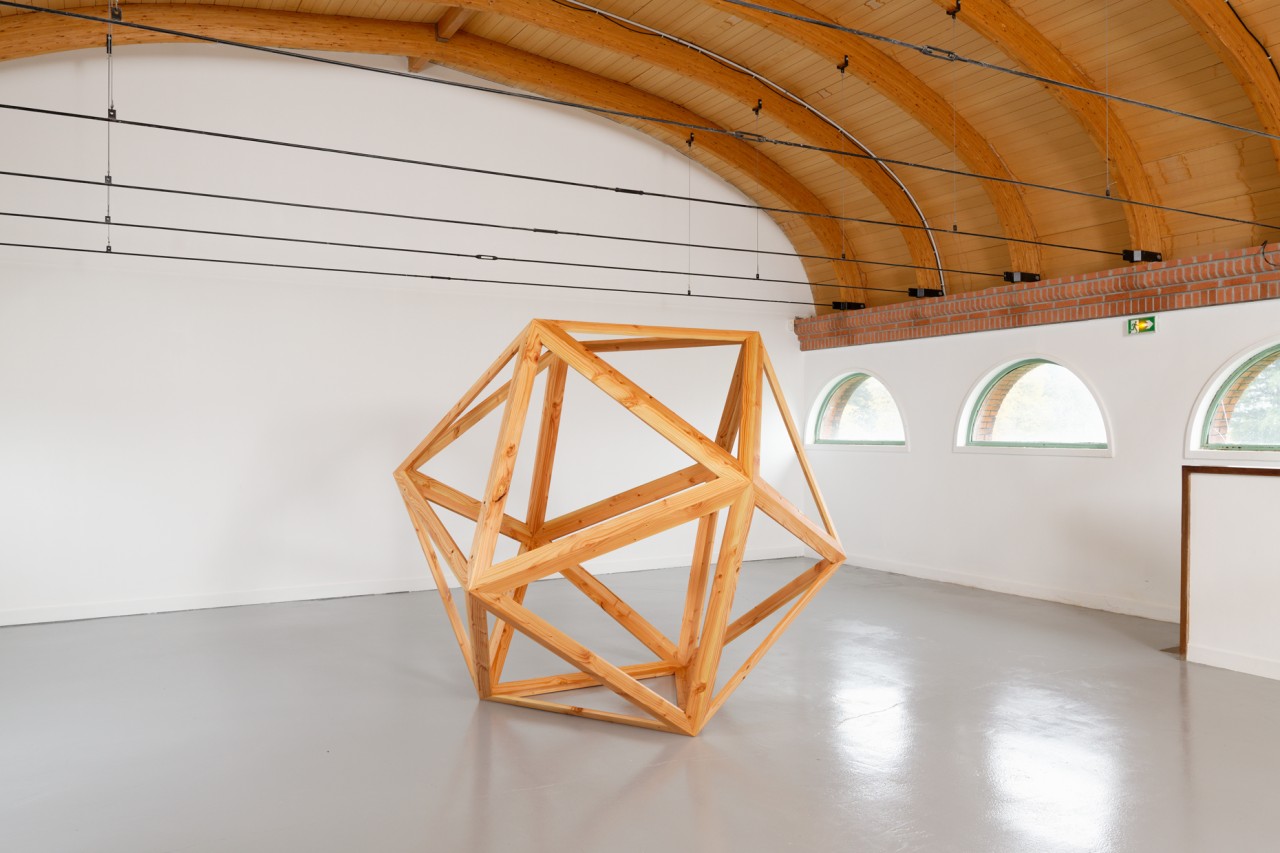 Sculpture en pin de Douglas